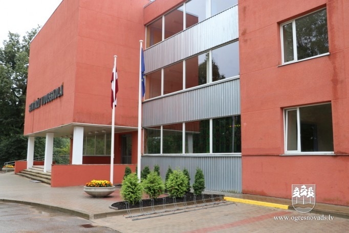 Komisija izvērtē izglītības iestāžu gatavību mācību gadam