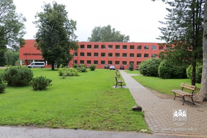 Komisija izvērtē izglītības iestāžu gatavību mācību gadam