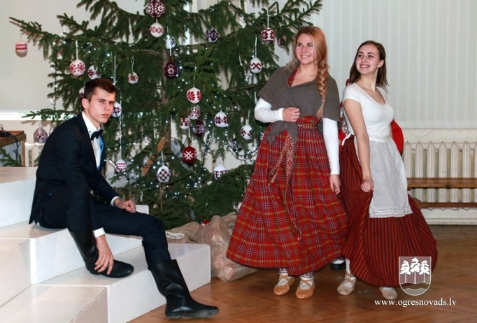 Ziemassvētku pasākumi Suntažu vidusskolā