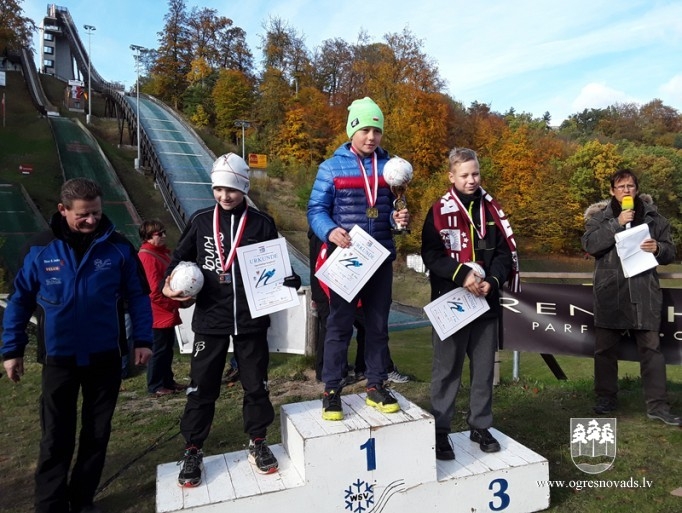 SK "Ogres stils" sportistiem daudz godalgu sacensībās Vācijā