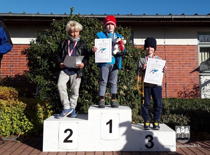 SK "Ogres stils" sportistiem daudz godalgu sacensībās Vācijā
