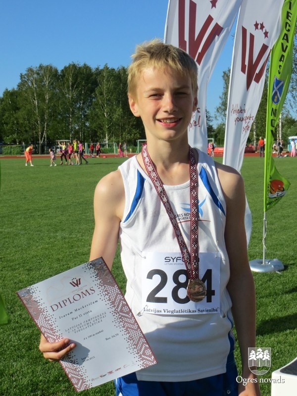 Vieglatlētiem piecas medaļas Latvijas čempionātā