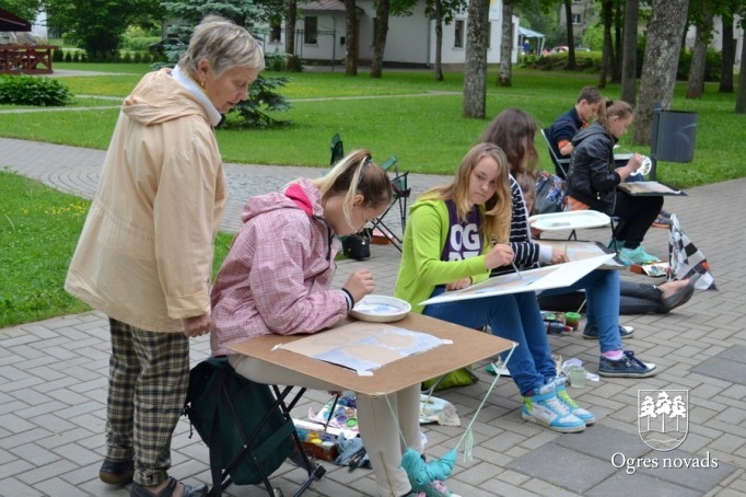 Zaļā prakse Ogres mākslas skolas audzēkņiem