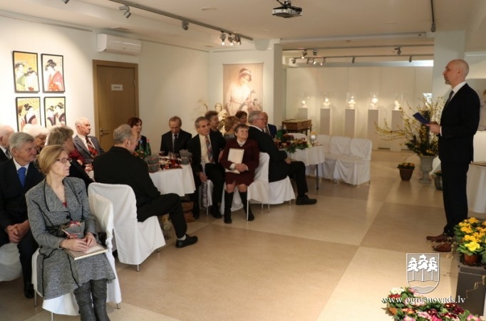 Pašvaldība sveic novada Dimanta un Zelta kāzu pārus