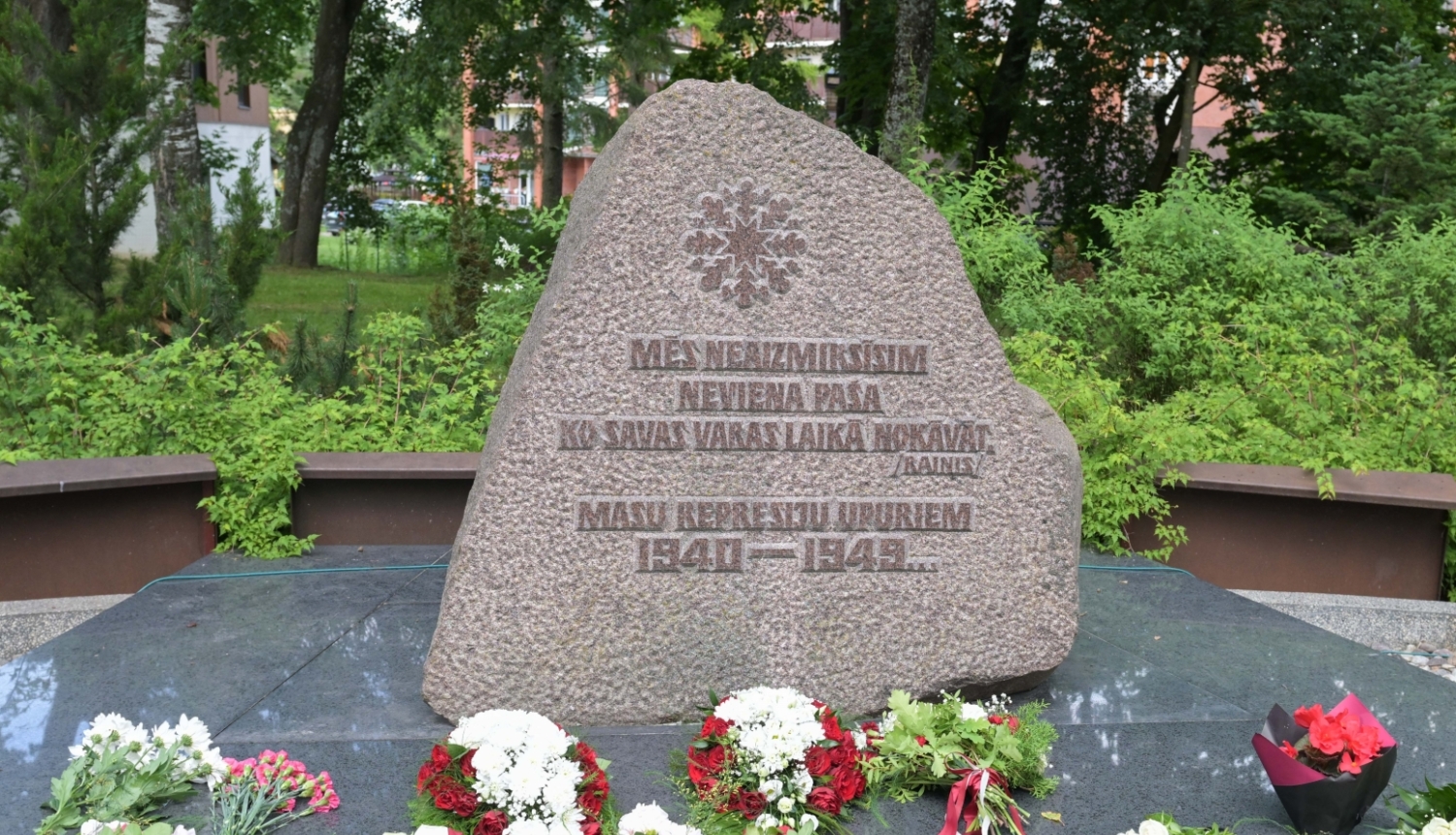 14. jūnijs – KOMUNISTISKĀ GENOCĪDA UPURU PIEMIŅAS DIENA