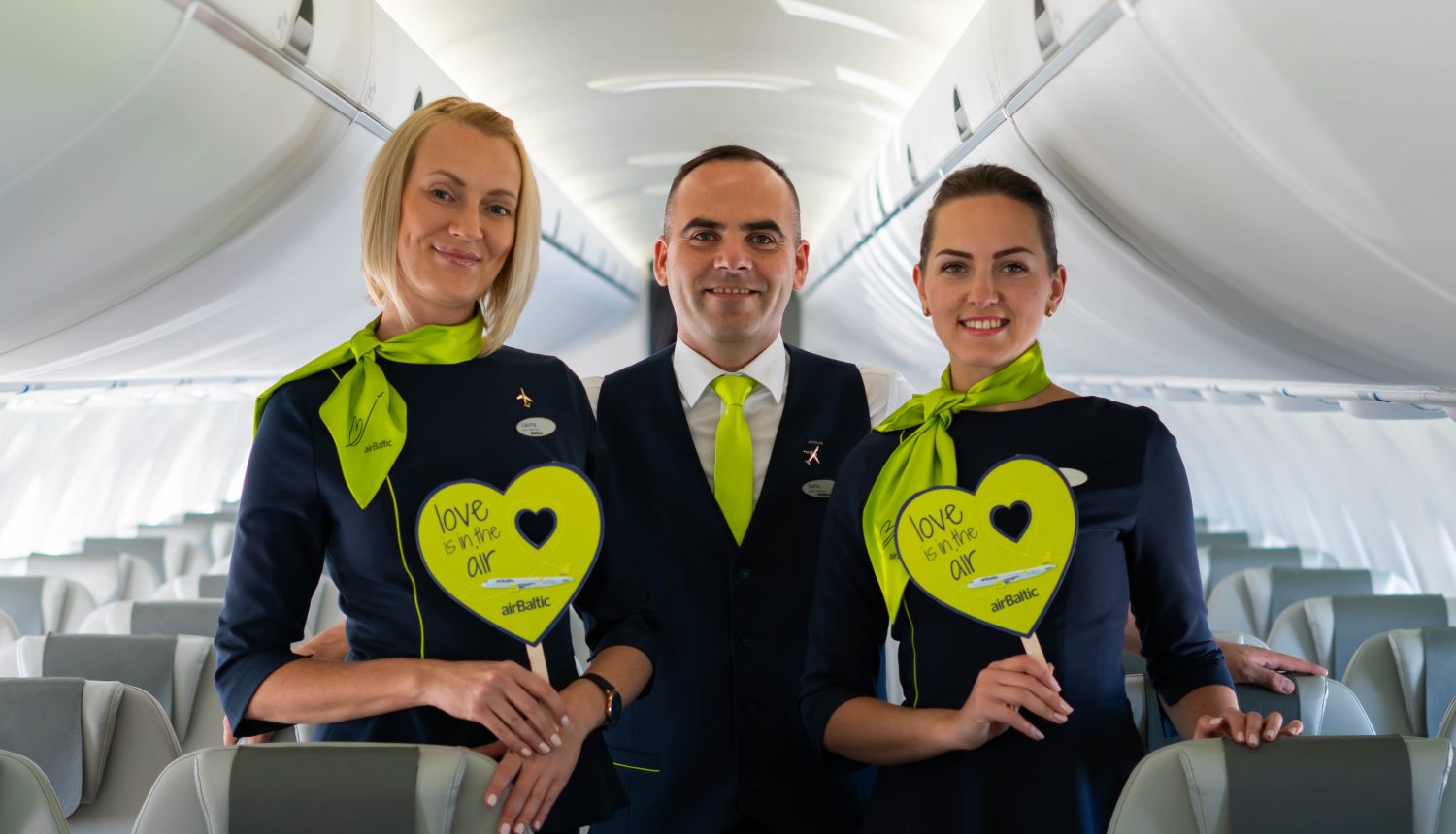 airBaltic Ogrē aicina uz atlases dienu potenciālajiem stjuartiem