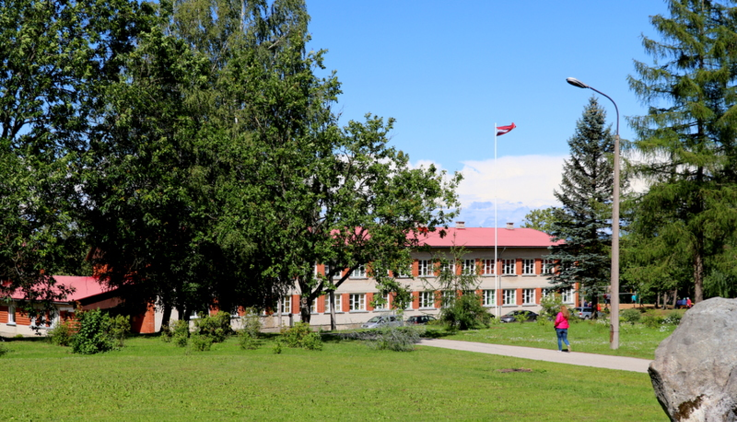 Ķeipenes pamatskola aicina darbā