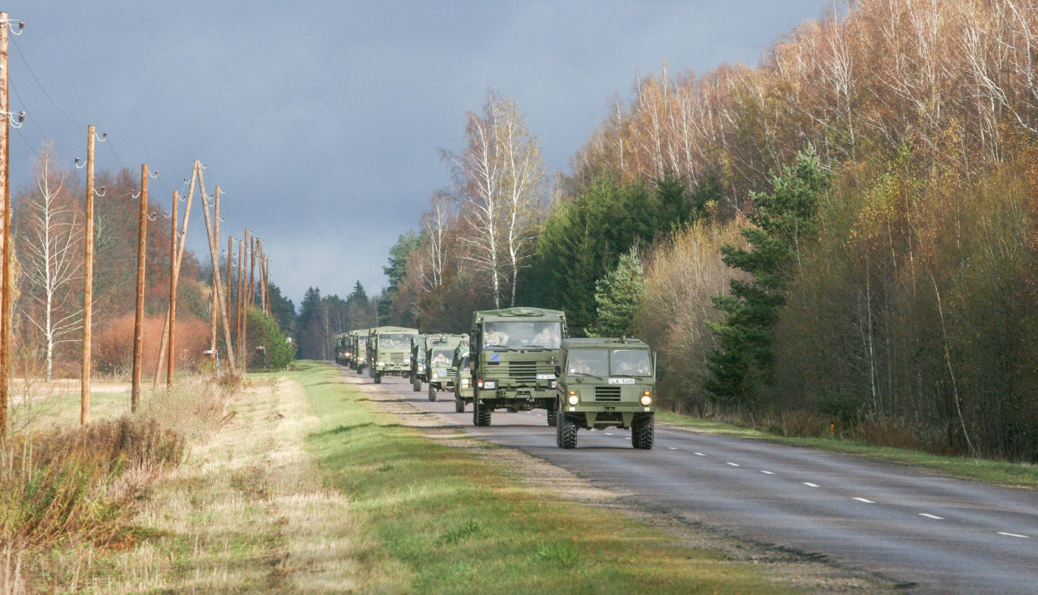 Brīvdienās pa Vidzemes autoceļiem pārvietosies militārais transports