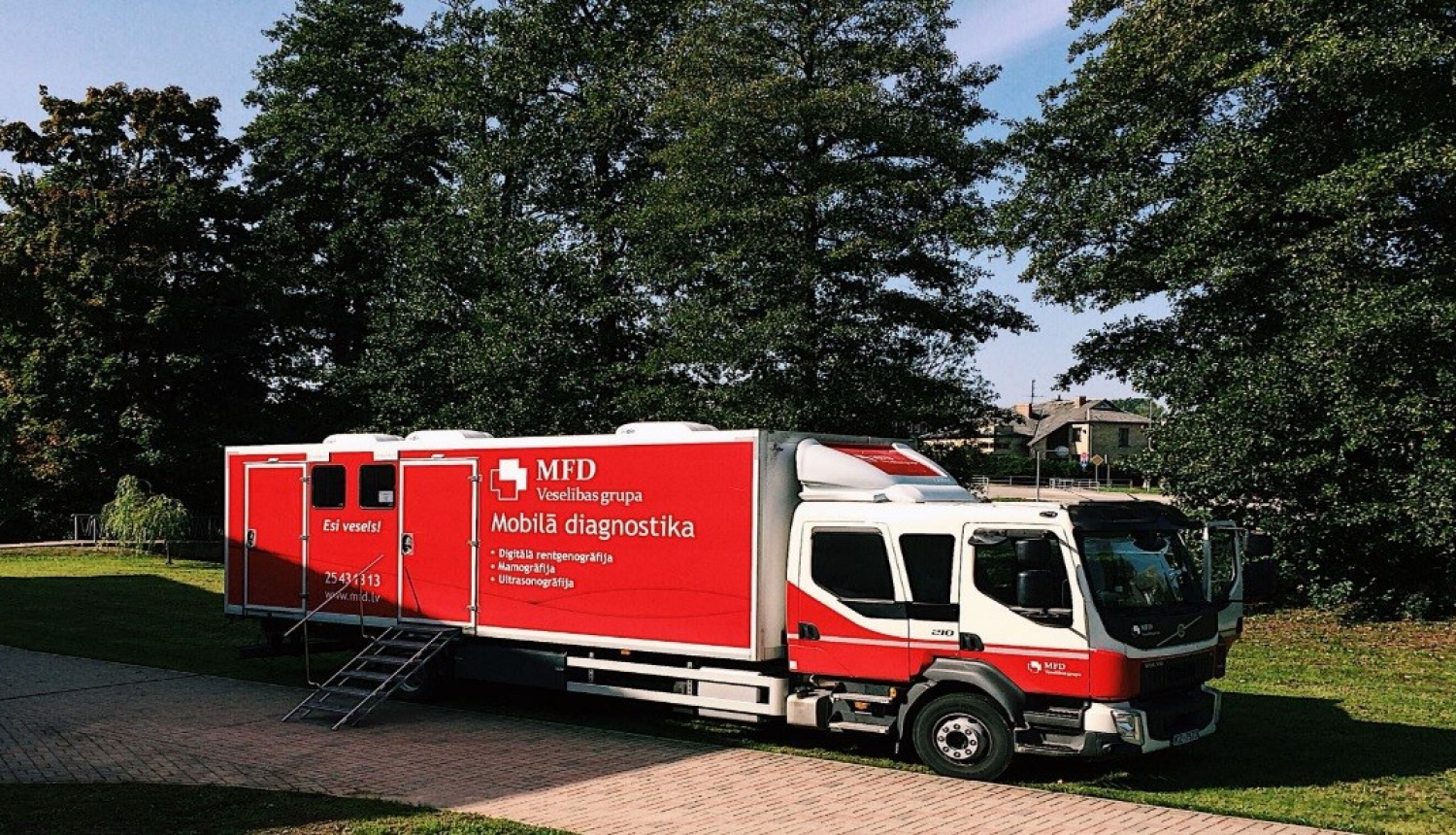 Mobilais buss