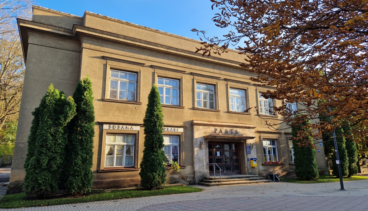 Pasta ēka Ogrē, Brīvības ielā 38
