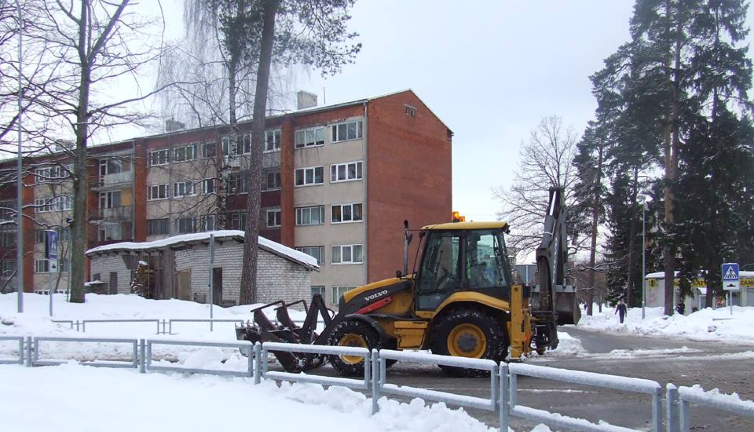 Ziema un ielu uzturēšanas darbi turpinās
