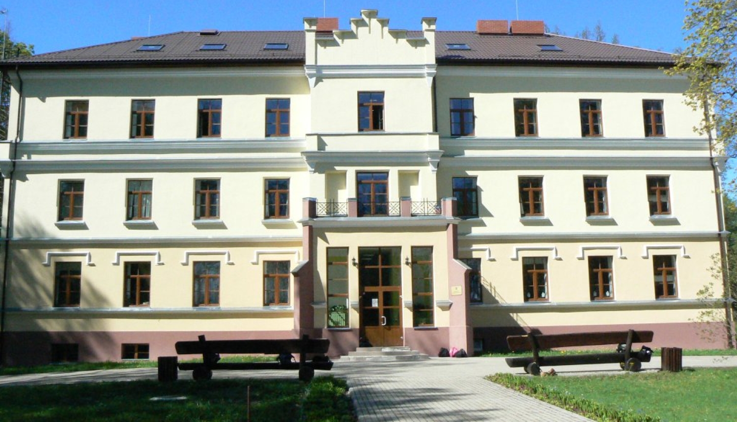 Taurupes pamatskola