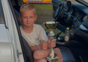 Suntažu pirmklasnieks Rajens Čipens – Latvijas čempions autokrosā