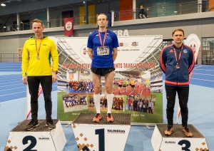 Mūsu vieglatlētikas vecmeistariem 30 medaļas Valmierā