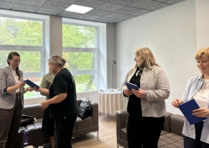 Oveselība dalās pieredzē ar Valsts izglītības attīstības aģentūras (VIAA) pārstāvjiem par veselībpratības veicināšanu Ogres novada izglītības iestādēs