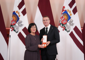 Latvijas Republikas proklamēšanas 107. gadadienā, 18. novembrī, Rīgas pilī notika valsts augstāko apbalvojumu – Triju Zvaigžņu ordeņa, Viestura ordeņa un Atzinības krusta – pasniegšanas svinīgā ceremonija, kuras laikā tika godināti arī vairāki Ogres novada iedzīvotāji. Baiba Klepere