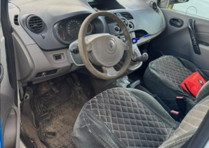 Kustamās mantas - automašīnas Renault Kangoo ar valsts reģistrācijas numuru HP5846 otrā atsavināšanas izsole