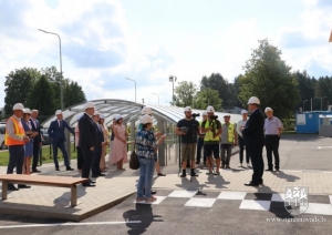 Pašvaldībai nodotas Pārogrē uzceltās elektronisko sistēmu ražošanas ēkas atslēgas