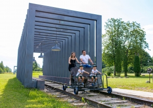 Projekts Greenways - sliežu velosipēds Ķeipenē