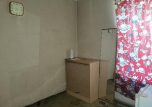 Māja Ābolu ielā 8, dzīvoklis 1, atsavināšanas izsole, iekštelpas, istaba