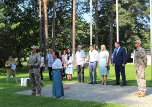 Ogres novada pašvaldībai pateicas par ieguldījumu Ukrainas bēgļu uzņemšanā