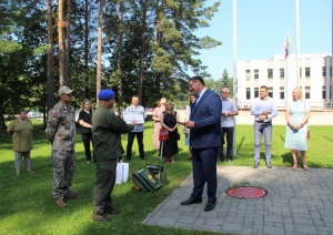 Ogres novada pašvaldībai pateicas par ieguldījumu Ukrainas bēgļu uzņemšanā