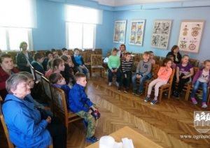 Jaunogres vidusskolas skolēni iepazīst profesijas, kuras saistītas ar pārtikas apstrādi un ražošanu
