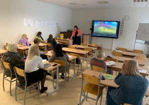 Ogres novada karjeras konsultanti tiekas seminārā Ikšķiles vidusskolā