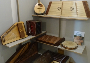 Biedrības "Skaņumāja" mūzikas instrumentu ekspozīcija