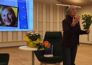 Laima Kota Ogres Centrālajā bibliotēkā