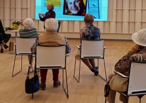 Laima Kota Ogres Centrālajā bibliotēkā