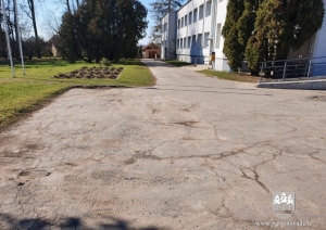 Uzsākta Ogresgala Tautas nama laukuma labiekārtošana