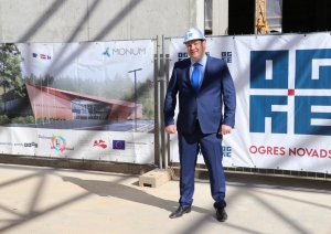 Ogres Valsts ģimnāzijas jaunajai ēkai spāru svētki. 04.05.2022.