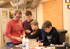 RTU Bērnu jauniešu universitāte aicina pieteikties programmā “Koka dizains”