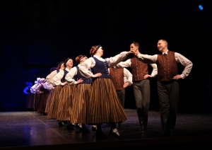 Ogres novada Kultūras centrā aizvadīts JAUNGADA SADANCIS