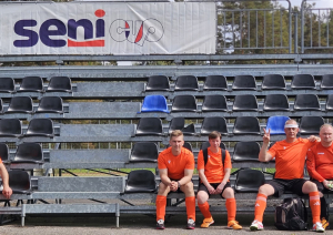 Ogres novada Sociālā dienesta Dienas centra “Saime” futbola komanda mini futbola turnīrā izcīnījusi 3. vietu! “Seni Cup 2025” ir starptautisks mini futbola turnīrs cilvēkiem ar īpašām vajadzībām, kurš noritēja jau 19 gadus pēc kārtas