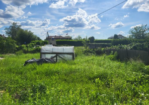 Urdziņa 118, Ciemupe - zālē stāv siltumnīca