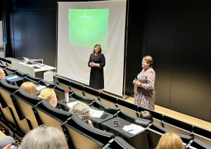 Ogres skolu skolēnu vecāki piedalās Izglītības pārvaldes organizētā konferencē