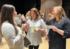 Ogres skolu skolēnu vecāki piedalās Izglītības pārvaldes organizētā konferencē