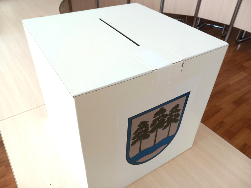 Balsošanas kaste Ogres novada iedzīvotāju padomēm