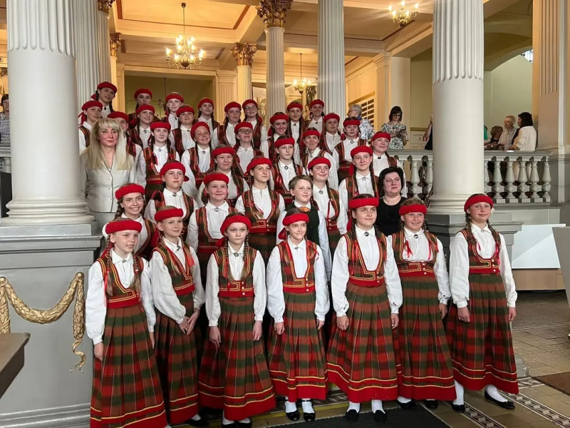 Ogres mūzikas un mākslas skolas koris CIELAVIŅA saņem Zelta diplomu XIII Latvijas Skolu jaunatnes dziesmu un deju svētku koru konkursa finālā