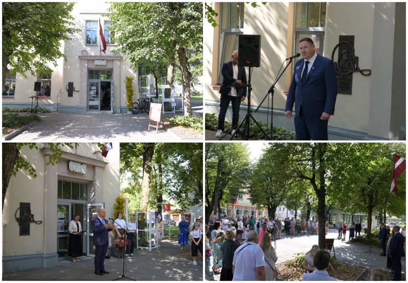 Attēlu kolāž: Egils Helmanis, Atvars Lakstīgala, cilvēki sapulcējušies pie Ogres Mākslas skolas 02.09.2024.