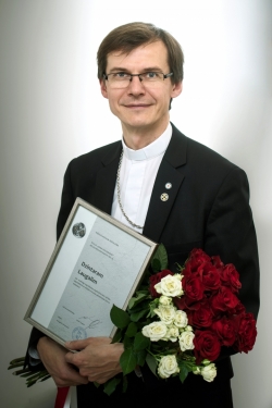 DZINTARS LAUGALIS
