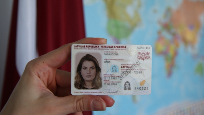 Personas apliecība jeb eID karte būs obligāta tad, kad beigsies pases derīguma termiņš
