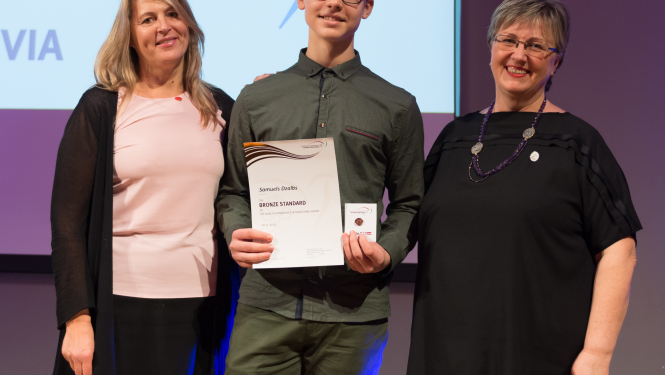 Pasākumā “Award dalībnieki – var!” pasniegti starptautiski apbalvojumi