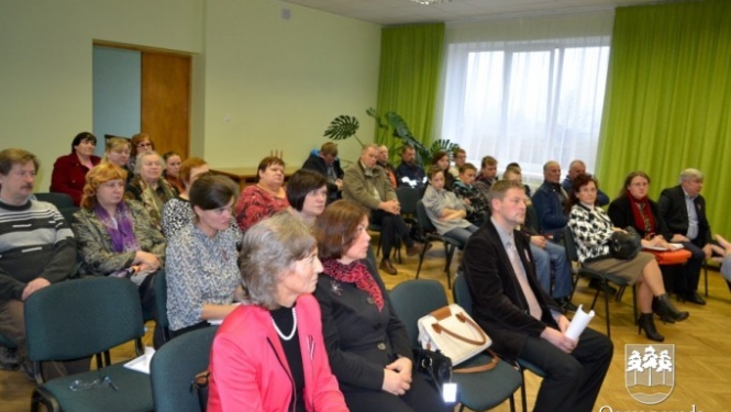Vēlas piesaistīt jaunos speciālistus no OVT