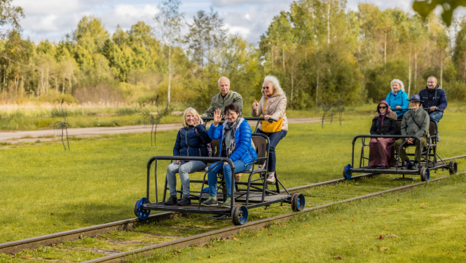 Ekskursija “Māksla. Skatuve. Dzelzceļš.”