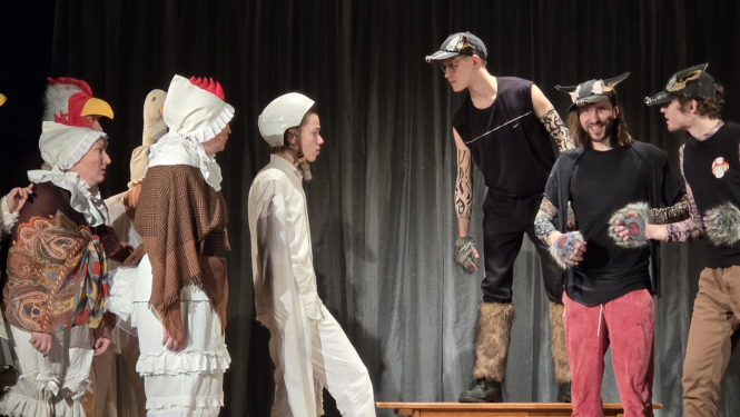 Amatierteātru skate. Ikšķiles BANDA