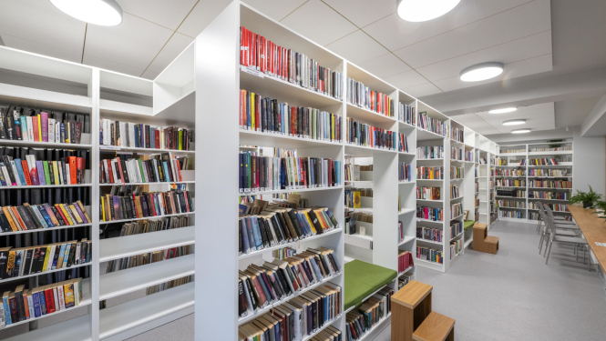 Ikšķiles pilsētas bibliotēka pusgadu pēc pārcelšanās uz jaunajām telpām Skolas ielā 4