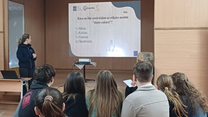 Nodarbība par jauniešu veselību Taurupes pamatskolā